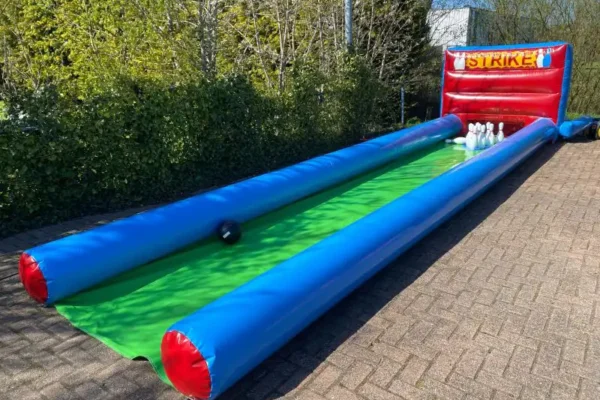 Opblaasbaar Bowlen (Kegelbaan) - Attractieverhuur Olivier
